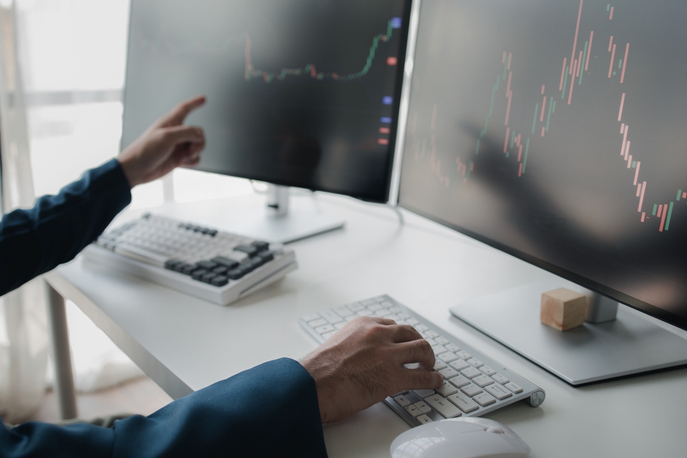 Can You Start Forex Trading with $100 in 2026? Realistic Strategies Using Skadeva